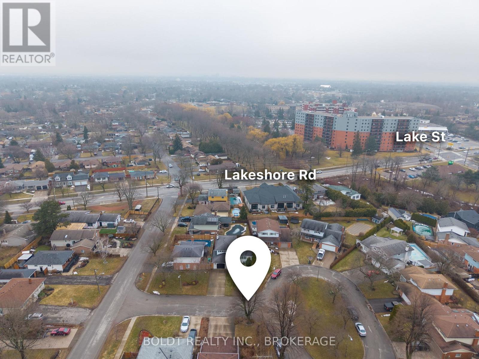 3 Wendover Place, St. Catharines, Ontario  L2N 6T9 - Photo 38 - X12864460