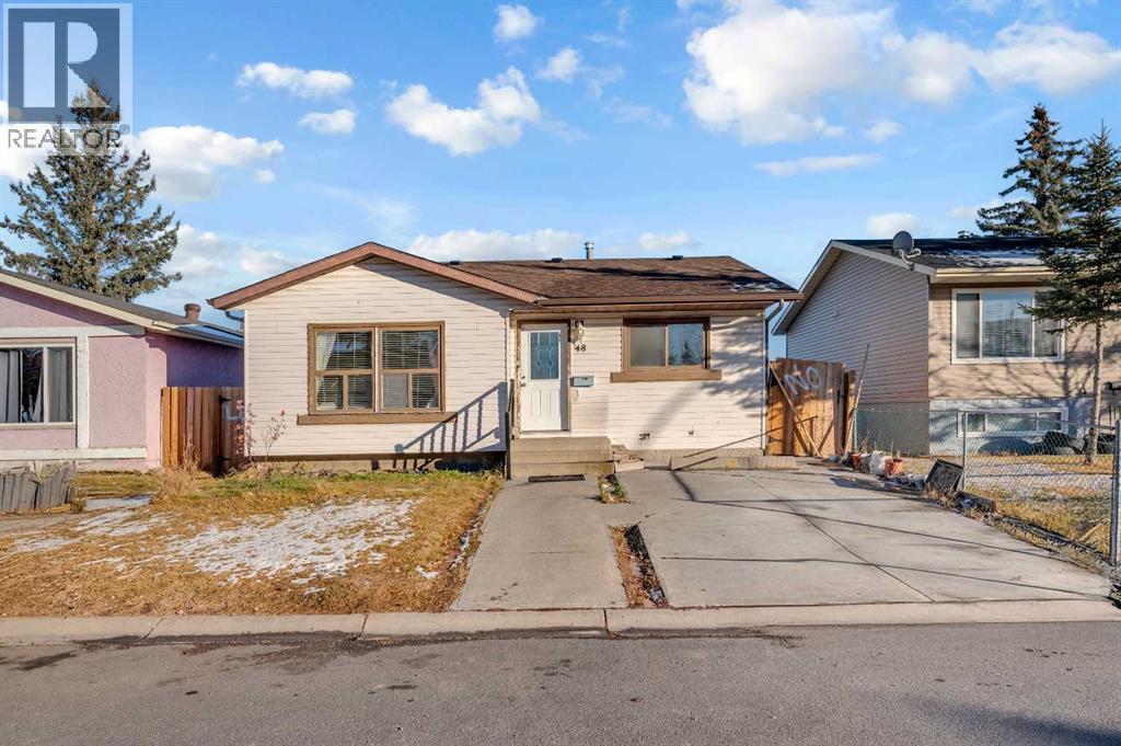 48 Faldale Close Ne, Calgary, Alberta  T3J 1V9 - Photo 1 - A2292584