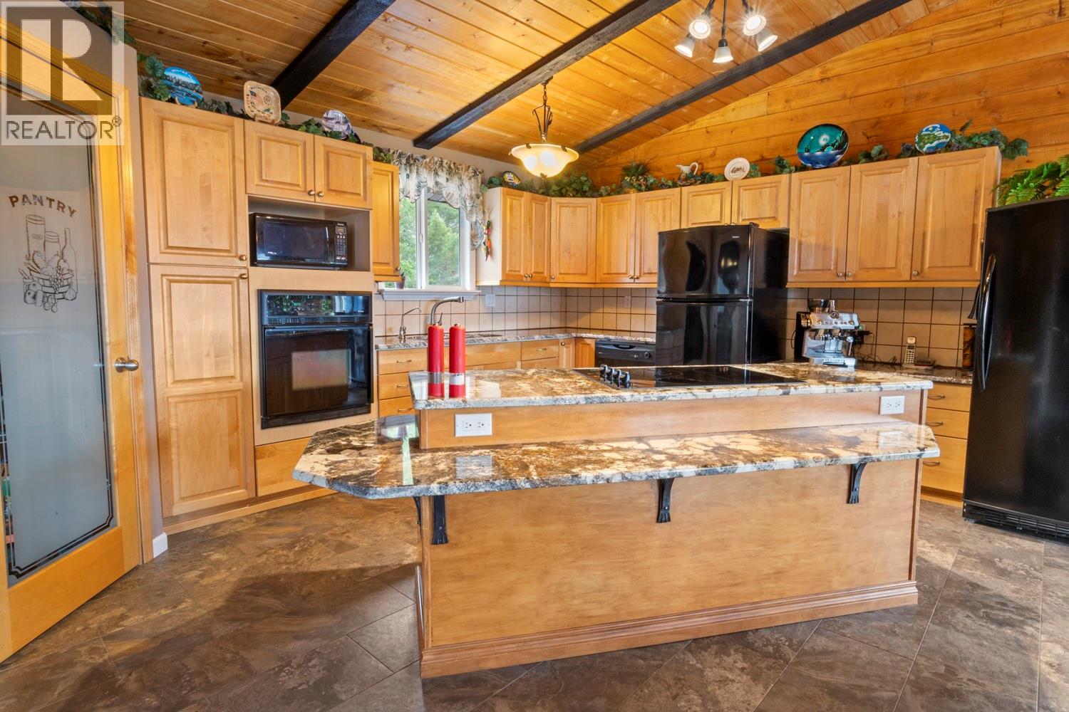 2715 3a Highway, Wynndel, British Columbia V0B 1G8 - Photo 6 - 10374308