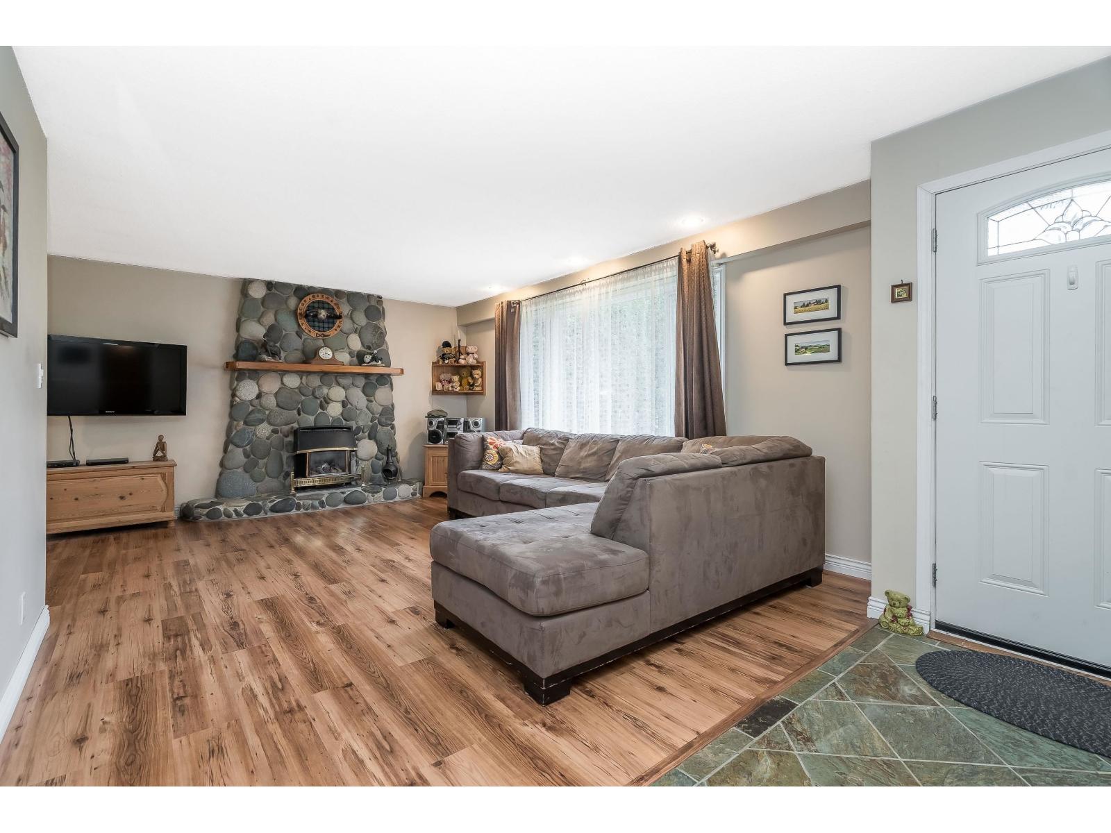 3682 207b Street, Langley, British Columbia  V3A 2G4 - Photo 14 - R3098049