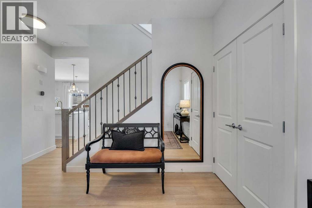 937 Bayview Heights, Airdrie, Alberta  T4B 5M6 - Photo 4 - A2292159