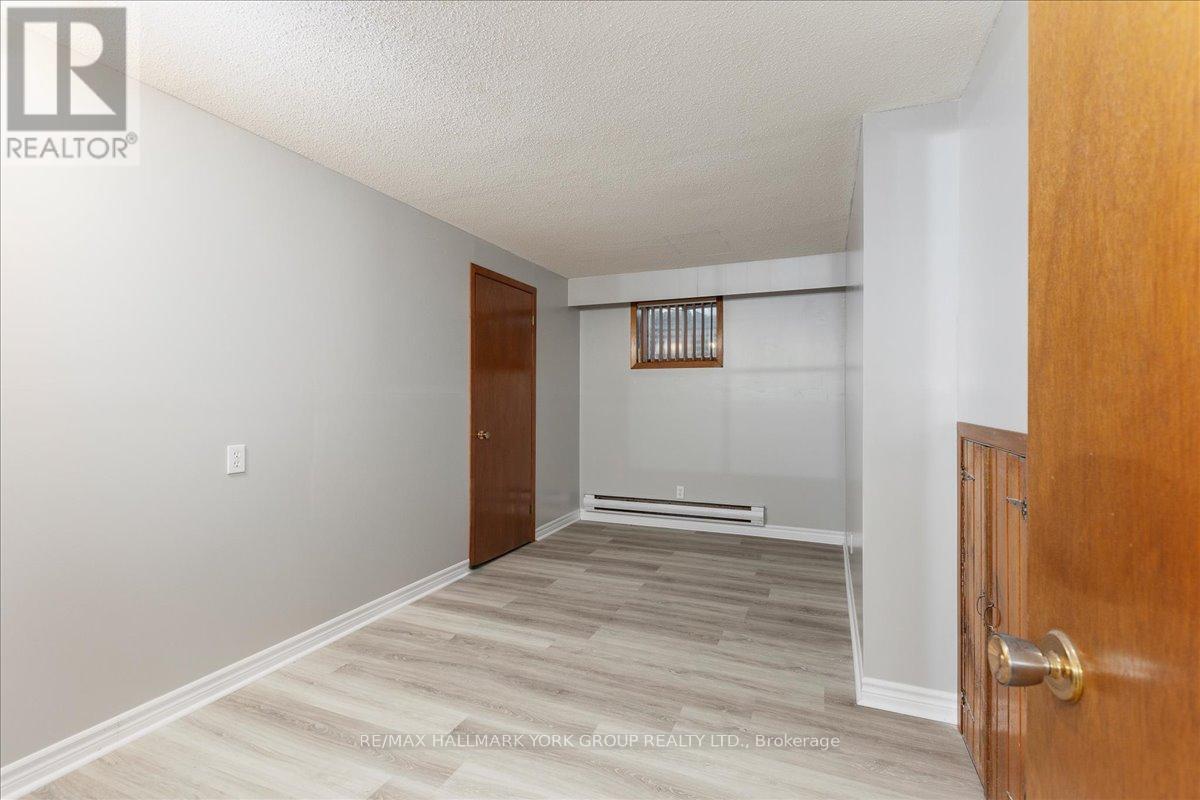 21489 Warden Avenue, East Gwillimbury, Ontario  L0G 1R0 - Photo 39 - N12712954