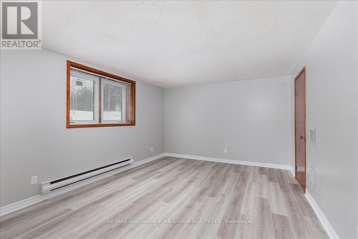 21489 Warden Avenue, East Gwillimbury, Ontario  L0G 1R0 - Photo 34 - N12712954