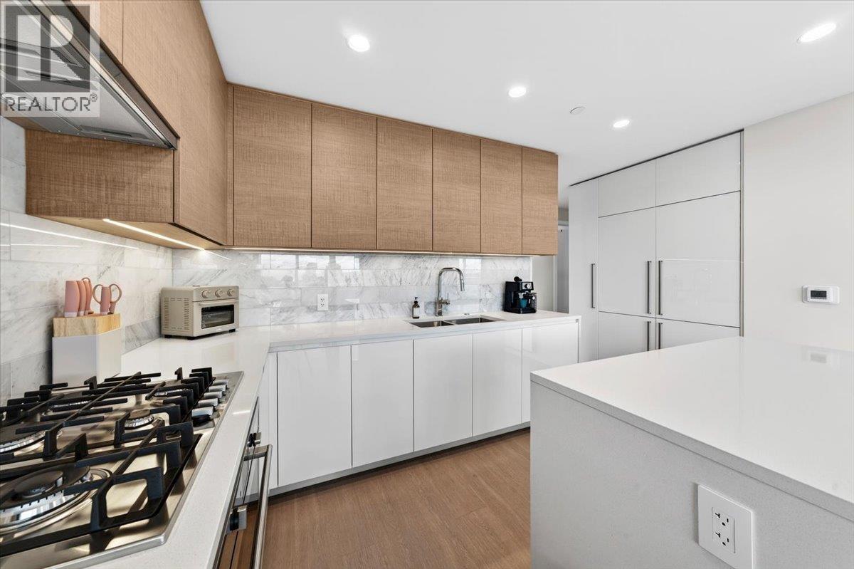 5104 2108 GILMORE AVENUE, burnaby, British Columbia