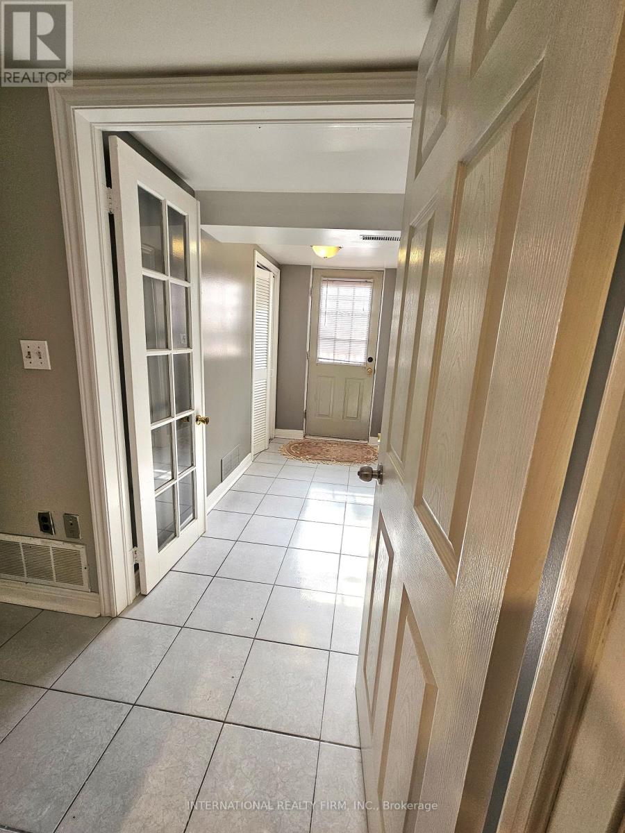 3602 Dunrankin Drive, Mississauga, Ontario  L4T 1V9 - Photo 29 - W12862430