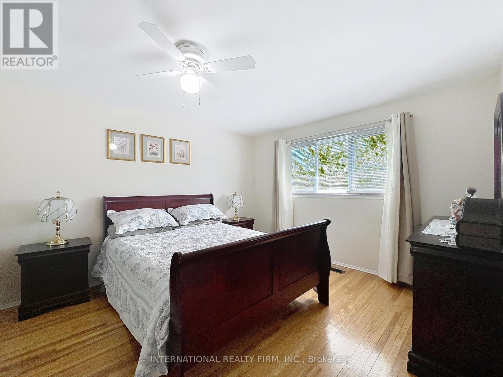 3602 Dunrankin Drive, Mississauga, Ontario  L4T 1V9 - Photo 18 - W12862430