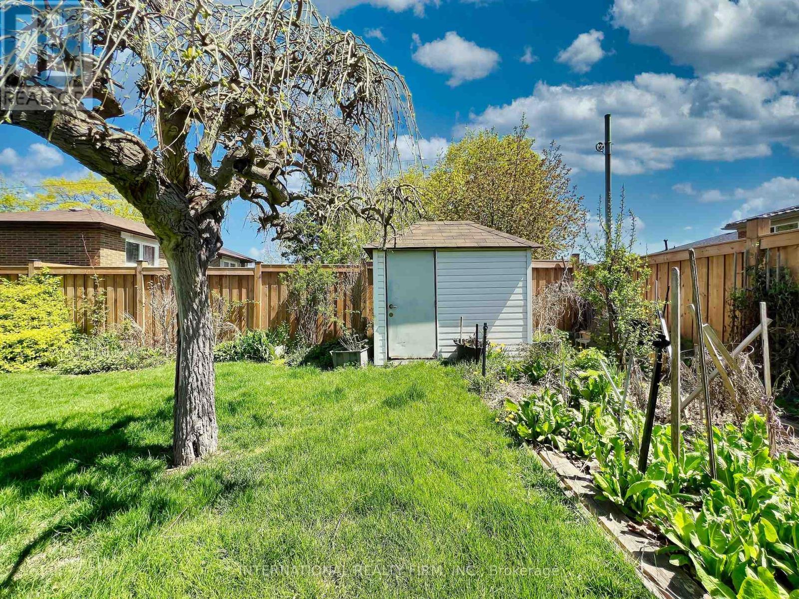 3602 Dunrankin Drive, Mississauga, Ontario  L4T 1V9 - Photo 36 - W12862430