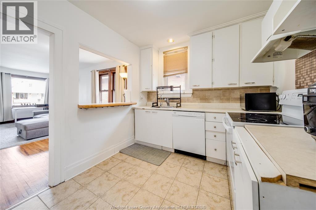 686 Mckay Avenue, Windsor, Ontario  N9B 2A1 - Photo 12 - 26005048
