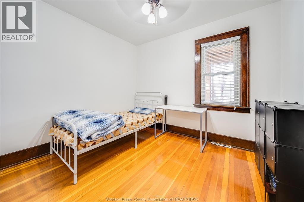 686 Mckay Avenue, Windsor, Ontario  N9B 2A1 - Photo 14 - 26005048