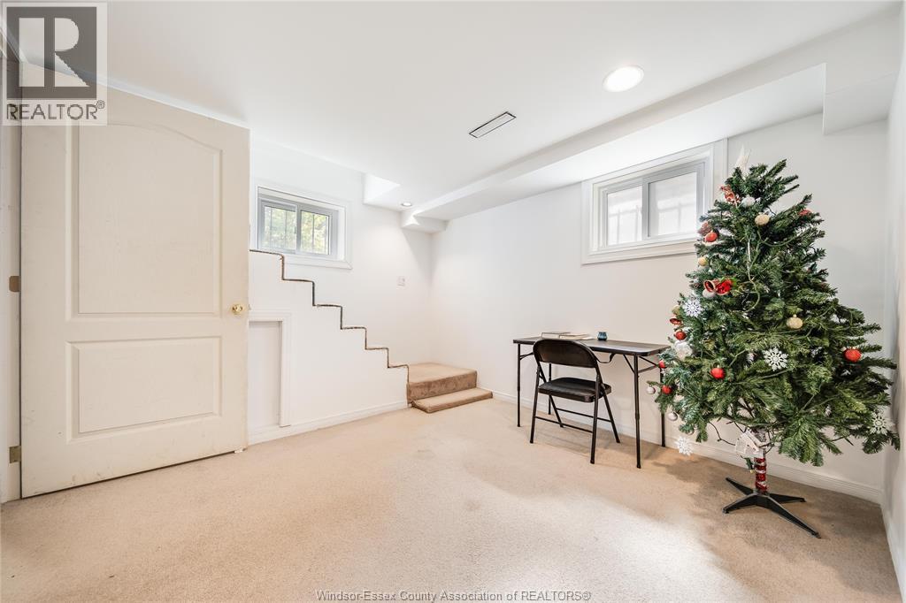 686 Mckay Avenue, Windsor, Ontario  N9B 2A1 - Photo 19 - 26005048
