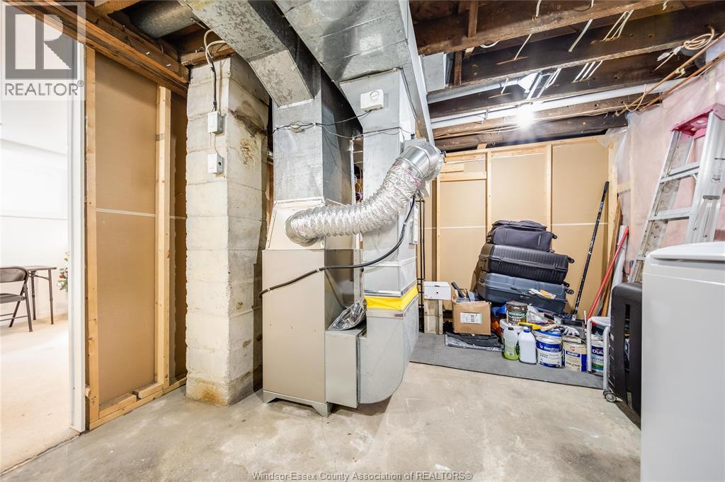 686 Mckay Avenue, Windsor, Ontario  N9B 2A1 - Photo 27 - 26005048