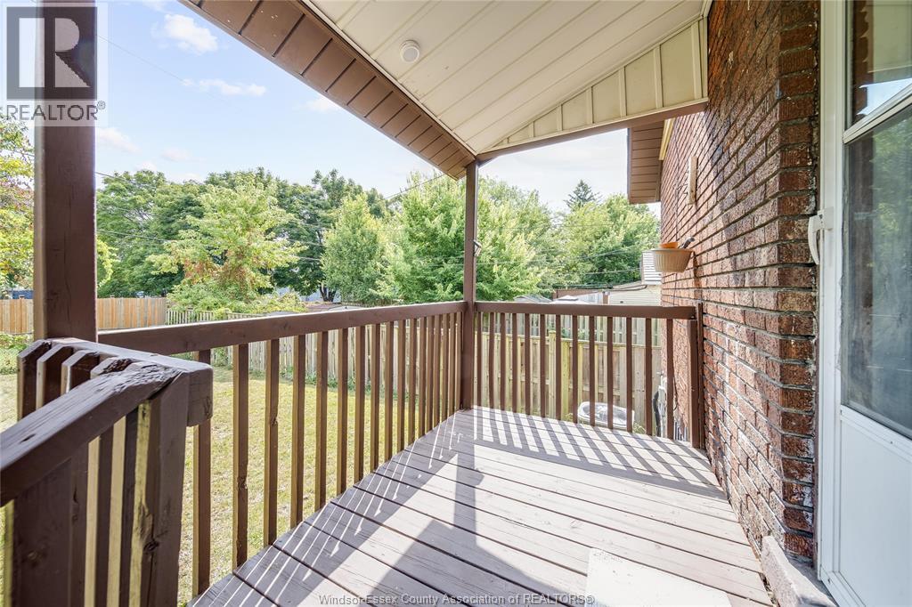 686 Mckay Avenue, Windsor, Ontario  N9B 2A1 - Photo 29 - 26005048