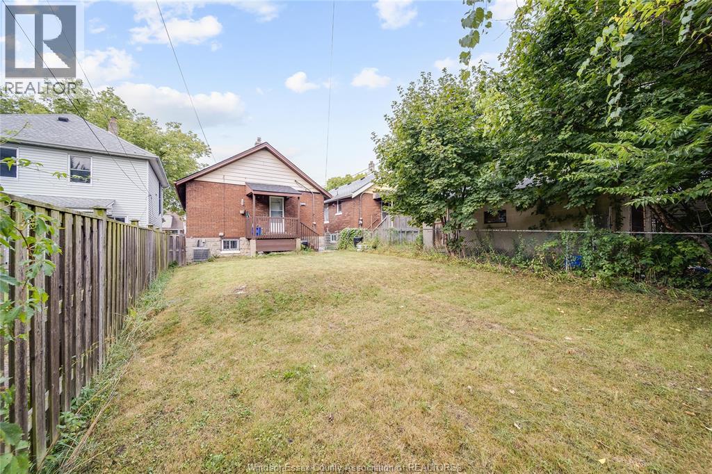 686 Mckay Avenue, Windsor, Ontario  N9B 2A1 - Photo 30 - 26005048