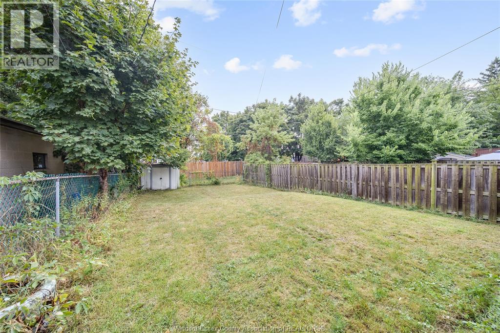 686 Mckay Avenue, Windsor, Ontario  N9B 2A1 - Photo 32 - 26005048