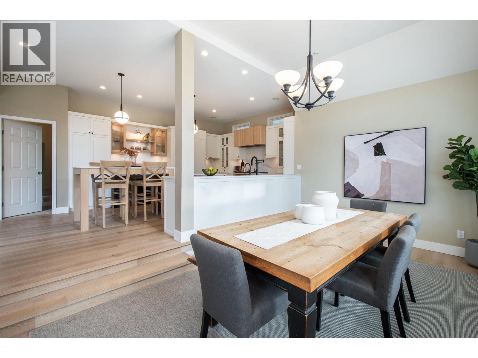 1265 Brantwood Road, North Vancouver, British Columbia  V7R 1G6 - Photo 12 - R3098659