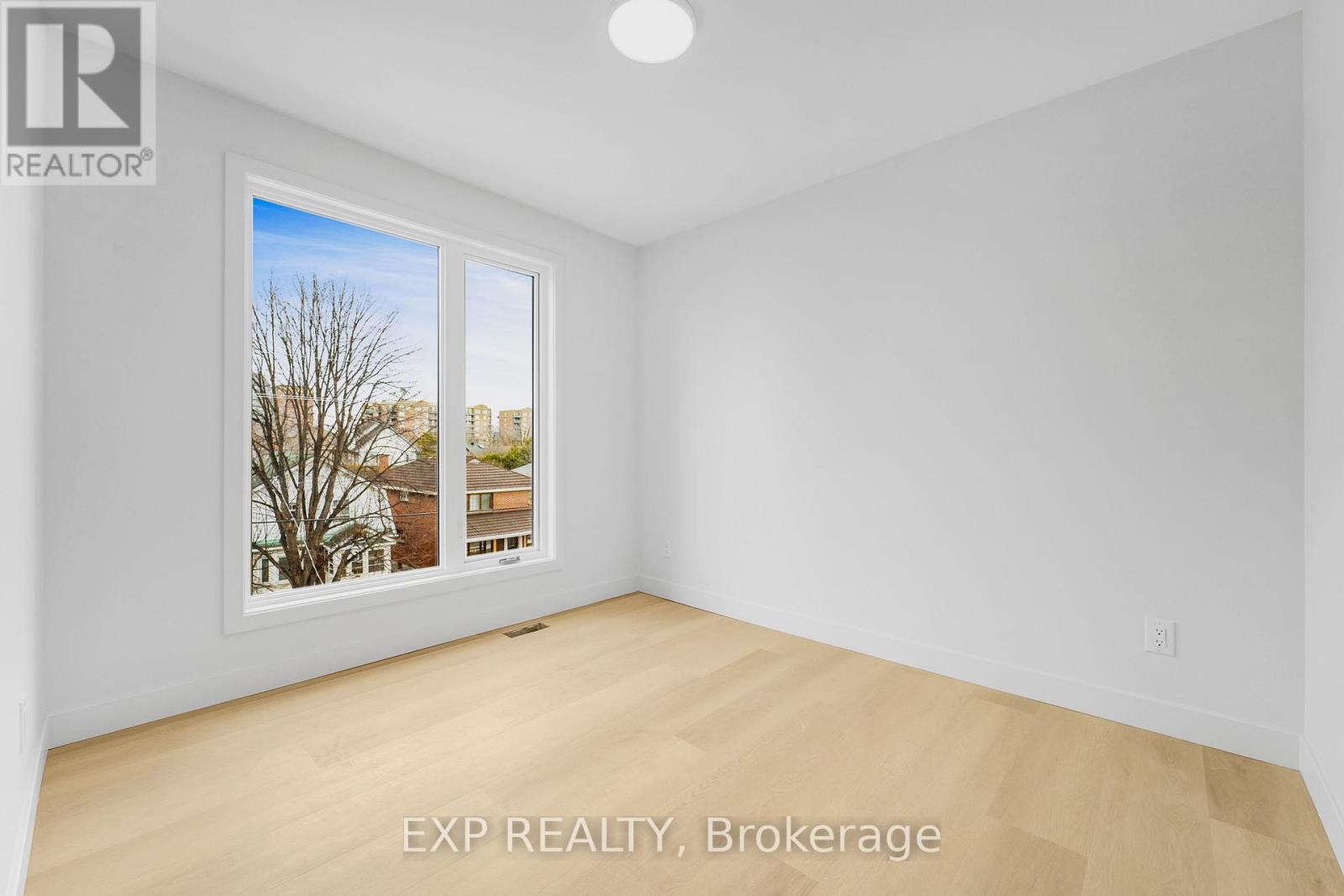 B - 2 Iona Street, Ottawa, Ontario  K1Y 0V1 - Photo 7 - X12865830