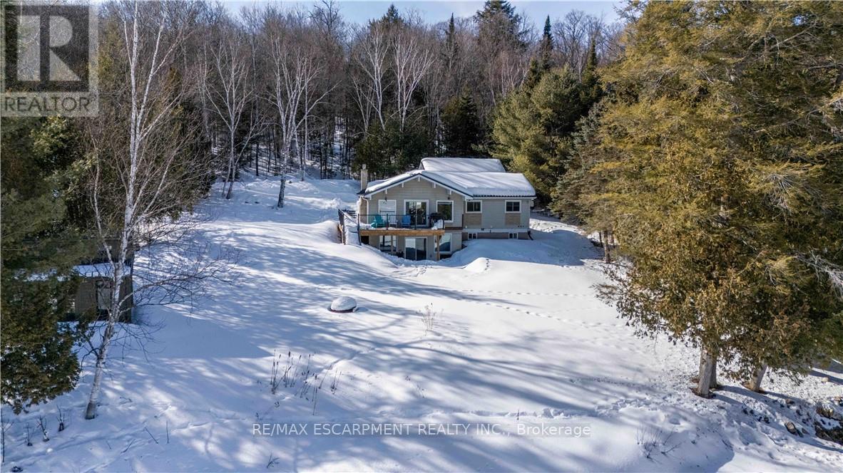 1056 Inawendawin Road, Lake Of Bays, Ontario  P0B 1A0 - Photo 7 - X12861990