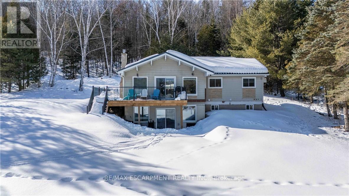 1056 Inawendawin Road, Lake Of Bays, Ontario  P0B 1A0 - Photo 4 - X12861990