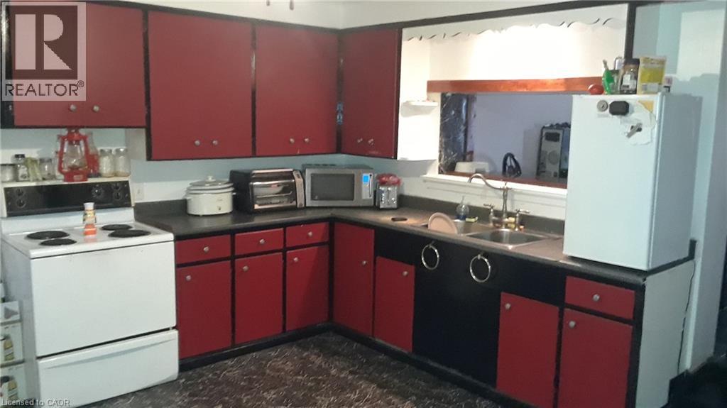 160 Erb Street E, Waterloo, Ontario N2J 1M4 - Photo 18 - 40773122