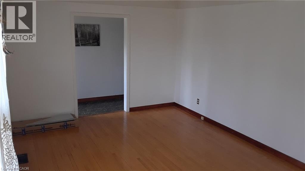 160 Erb Street E, Waterloo, Ontario N2J 1M4 - Photo 11 - 40773122