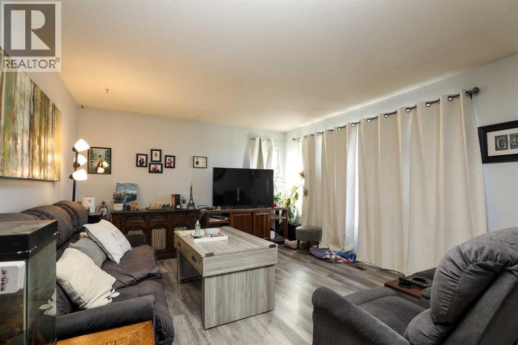 406 Rogers Avenue, Picture Butte, Alberta  T0K 1V0 - Photo 10 - A2289335