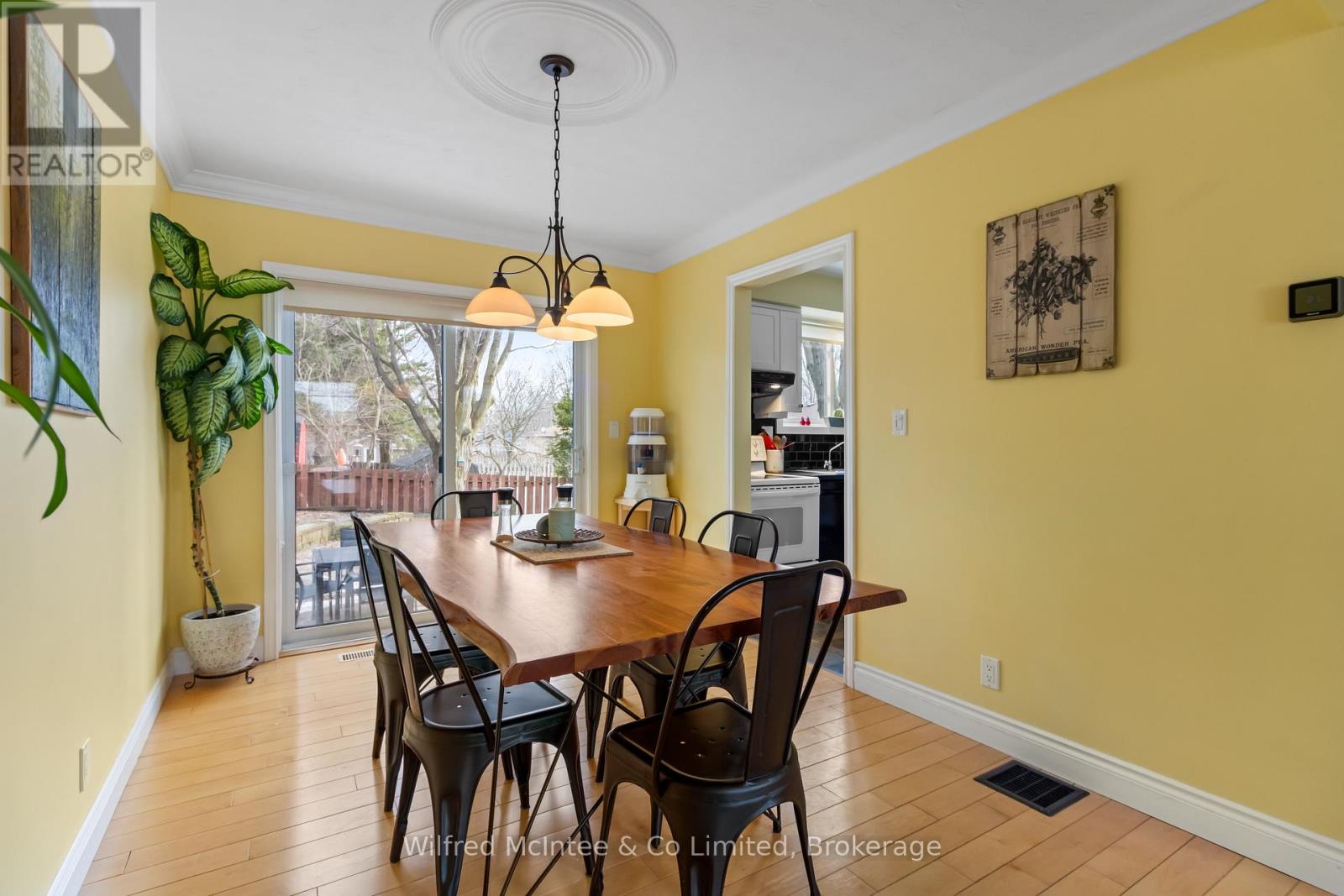 431 Thede Drive, Saugeen Shores, Ontario  N0H 2C4 - Photo 10 - X12871748