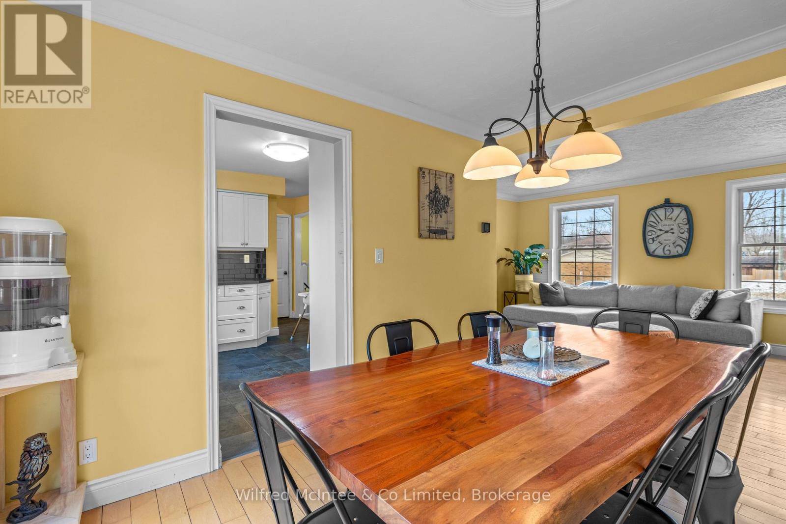 431 Thede Drive, Saugeen Shores, Ontario  N0H 2C4 - Photo 12 - X12871748