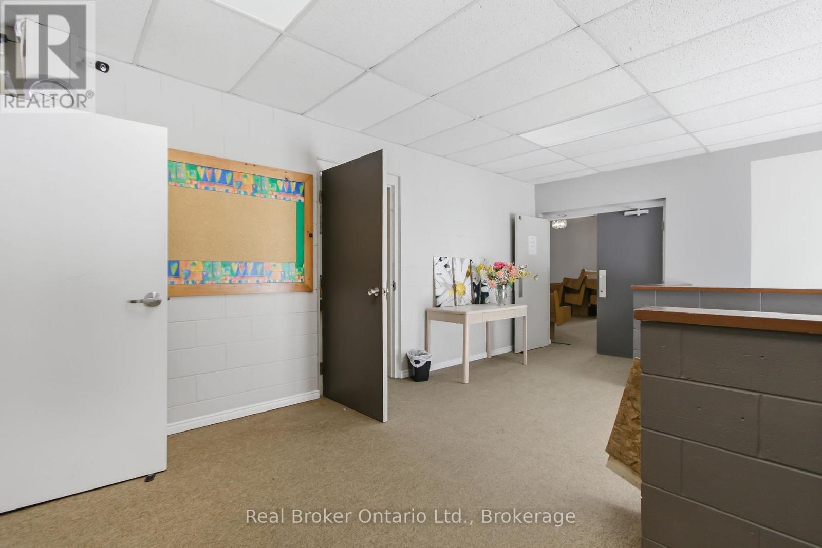 211 Birmingham Street W, Wellington North, Ontario  N0G 2L1 - Photo 10 - X12871798