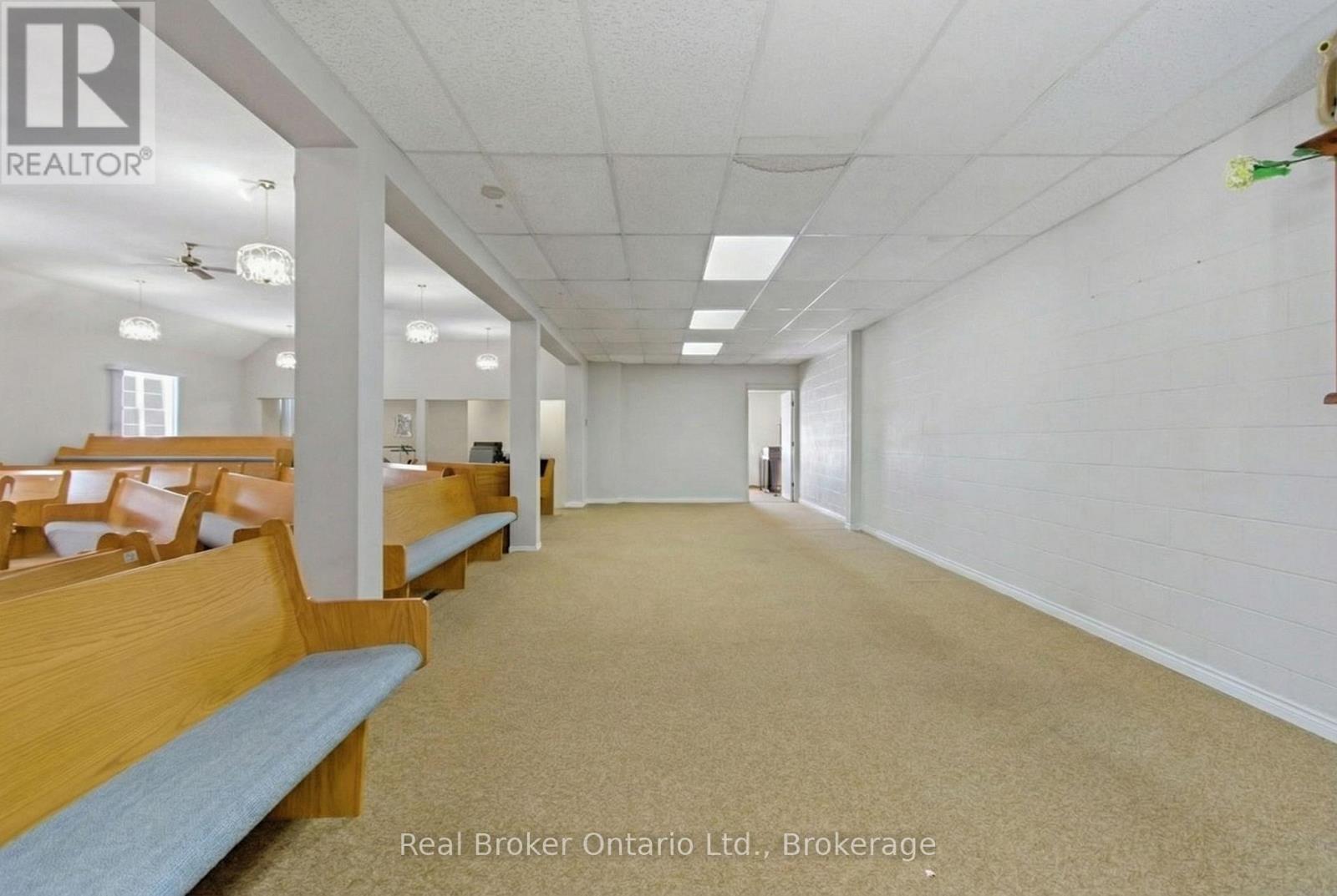 211 Birmingham Street W, Wellington North, Ontario  N0G 2L1 - Photo 11 - X12871798