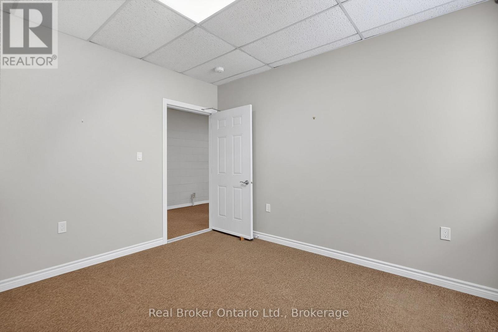 211 Birmingham Street W, Wellington North, Ontario  N0G 2L1 - Photo 19 - X12871798