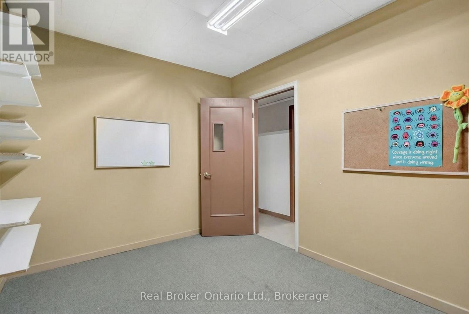 211 Birmingham Street W, Wellington North, Ontario  N0G 2L1 - Photo 27 - X12871798