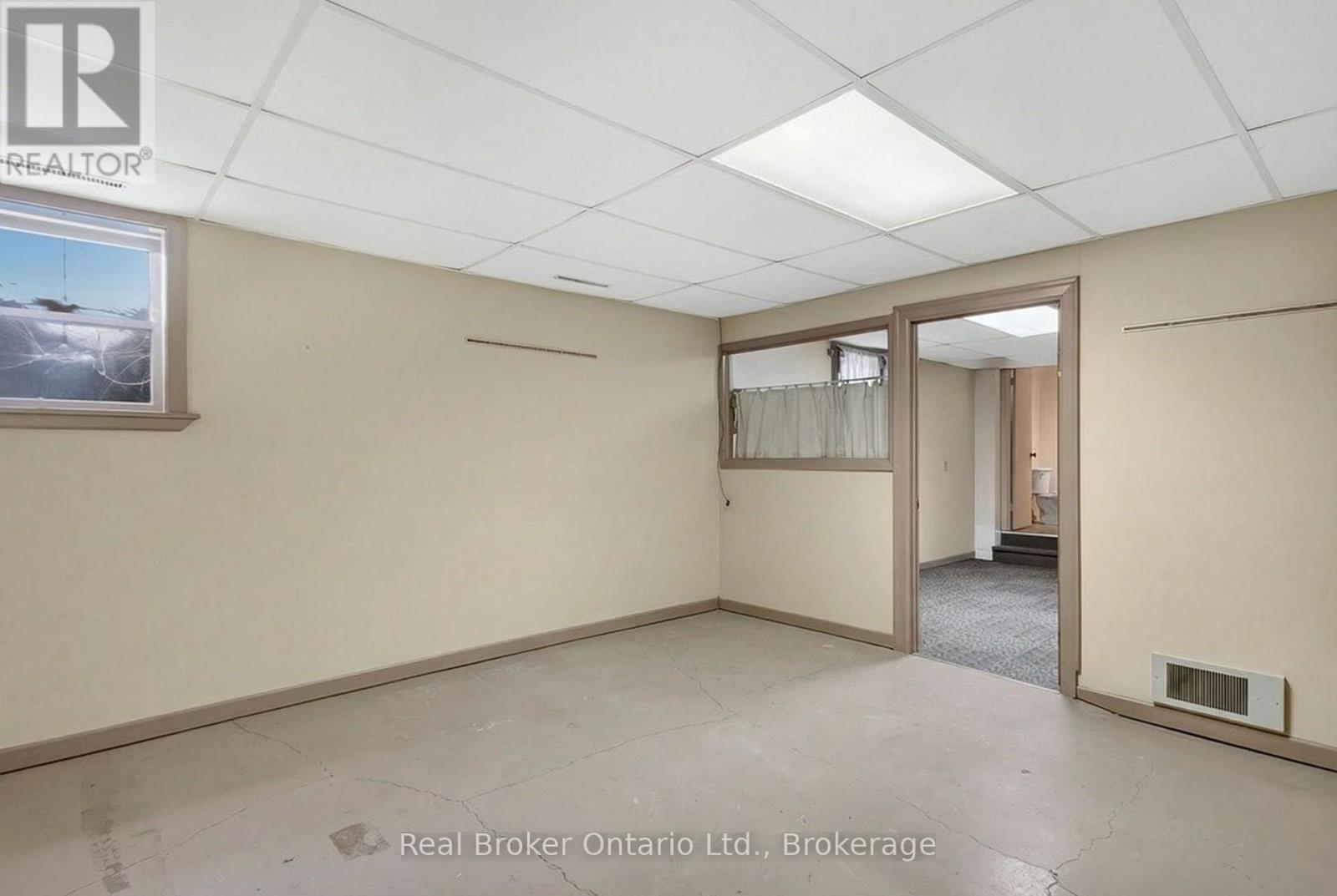 211 Birmingham Street W, Wellington North, Ontario  N0G 2L1 - Photo 28 - X12871798