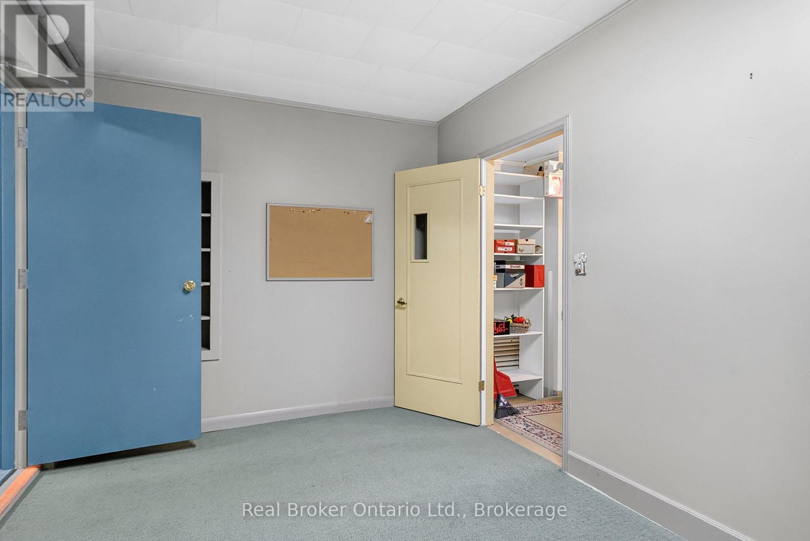 211 Birmingham Street W, Wellington North, Ontario  N0G 2L1 - Photo 31 - X12871798