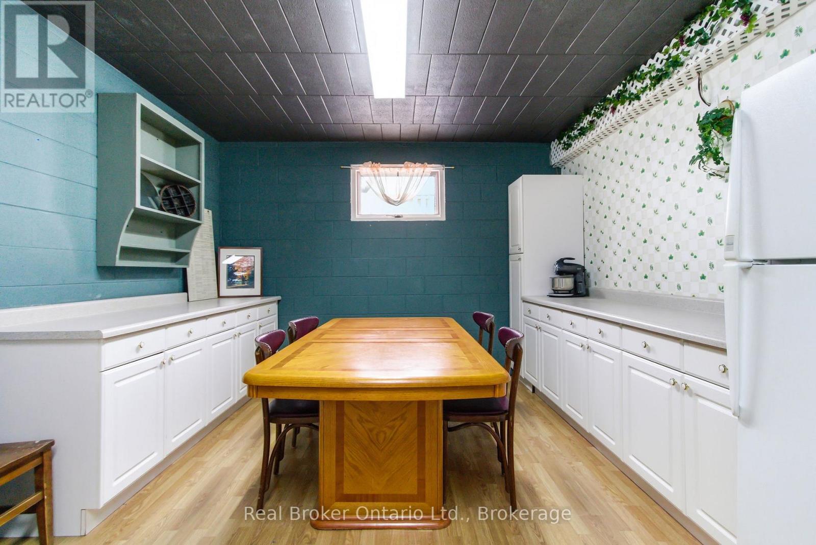 211 Birmingham Street W, Wellington North, Ontario  N0G 2L1 - Photo 36 - X12871798