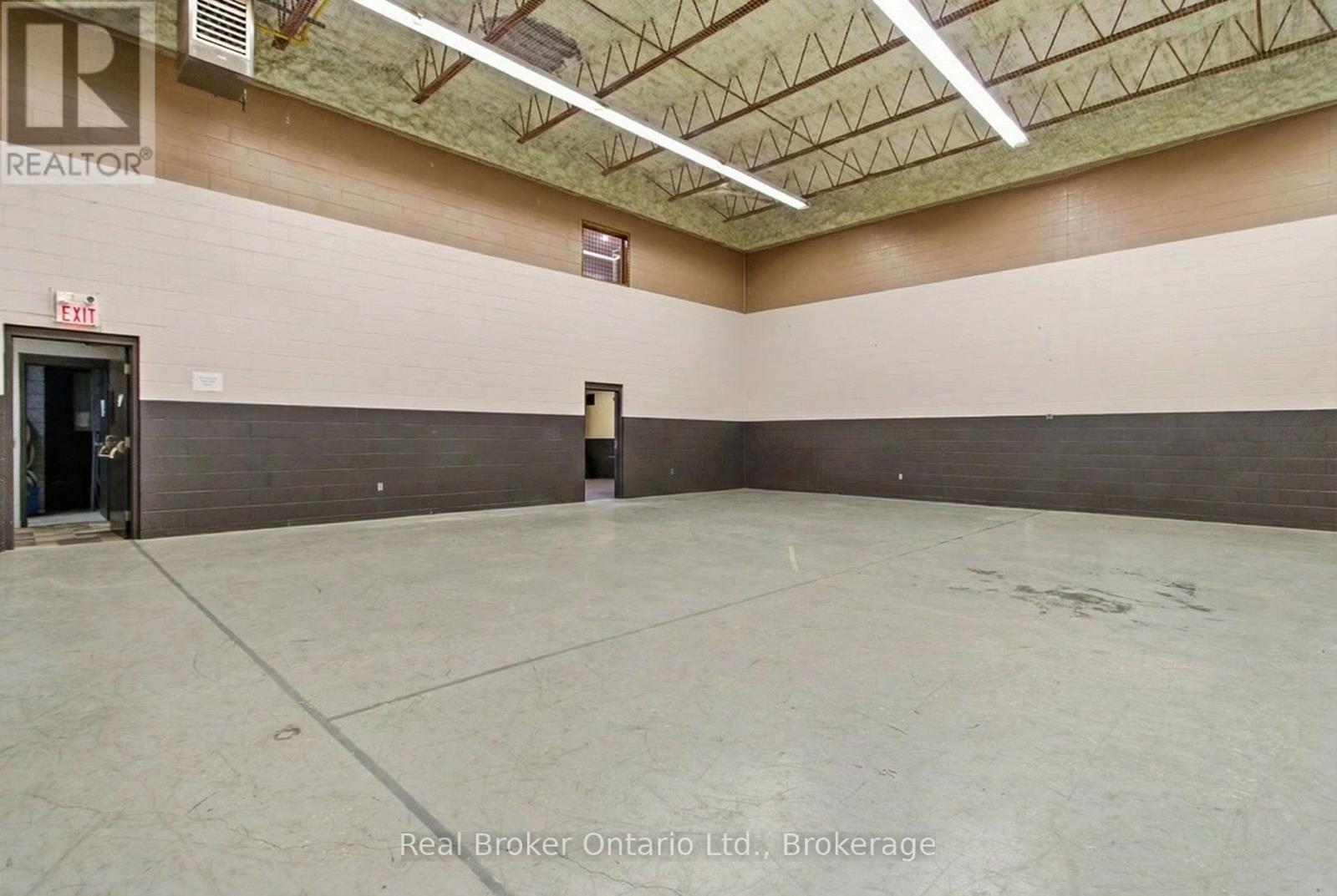 211 Birmingham Street W, Wellington North, Ontario  N0G 2L1 - Photo 38 - X12871798