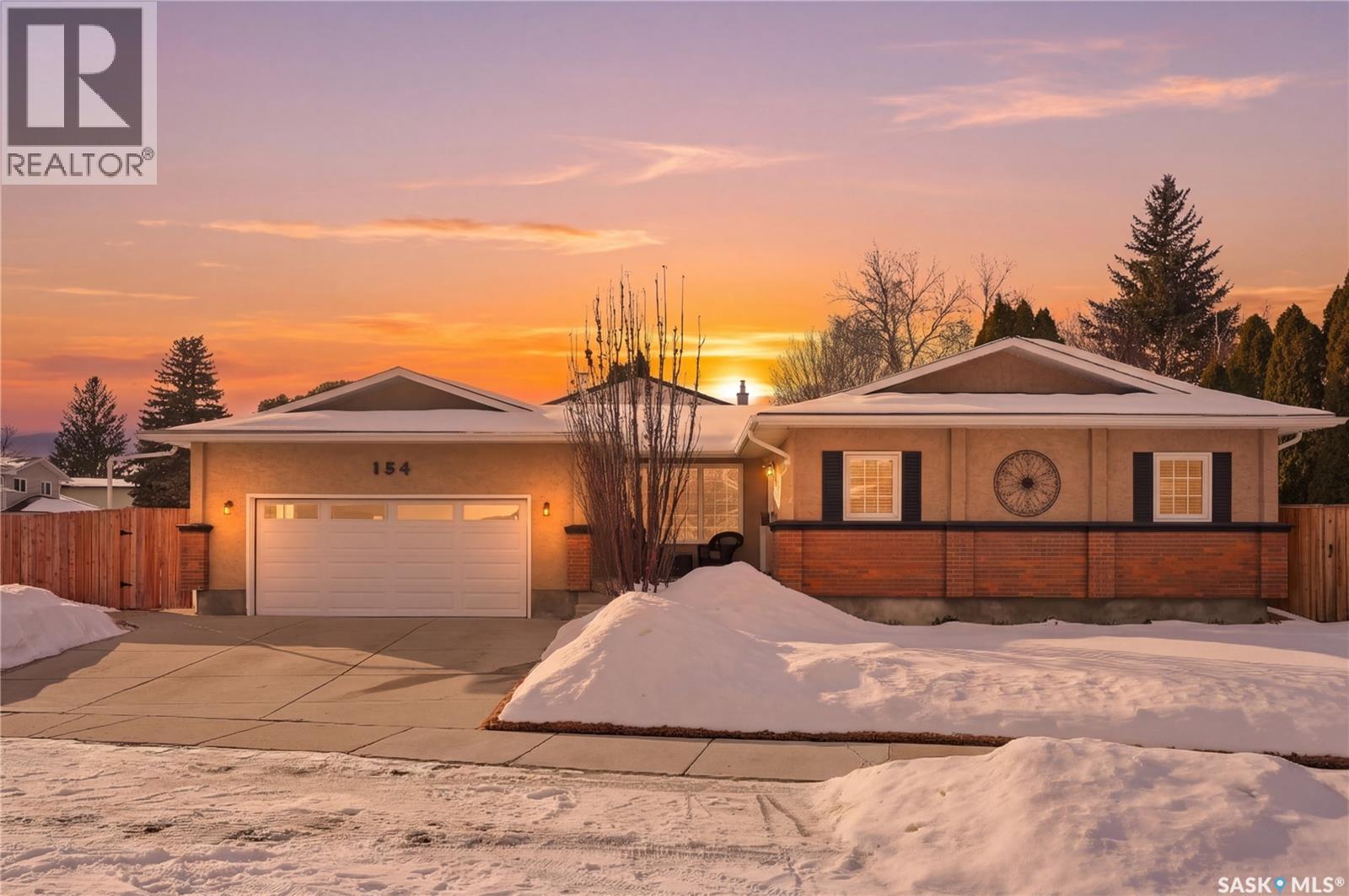 154 Candle CRESCENT, Saskatoon, Saskatchewan