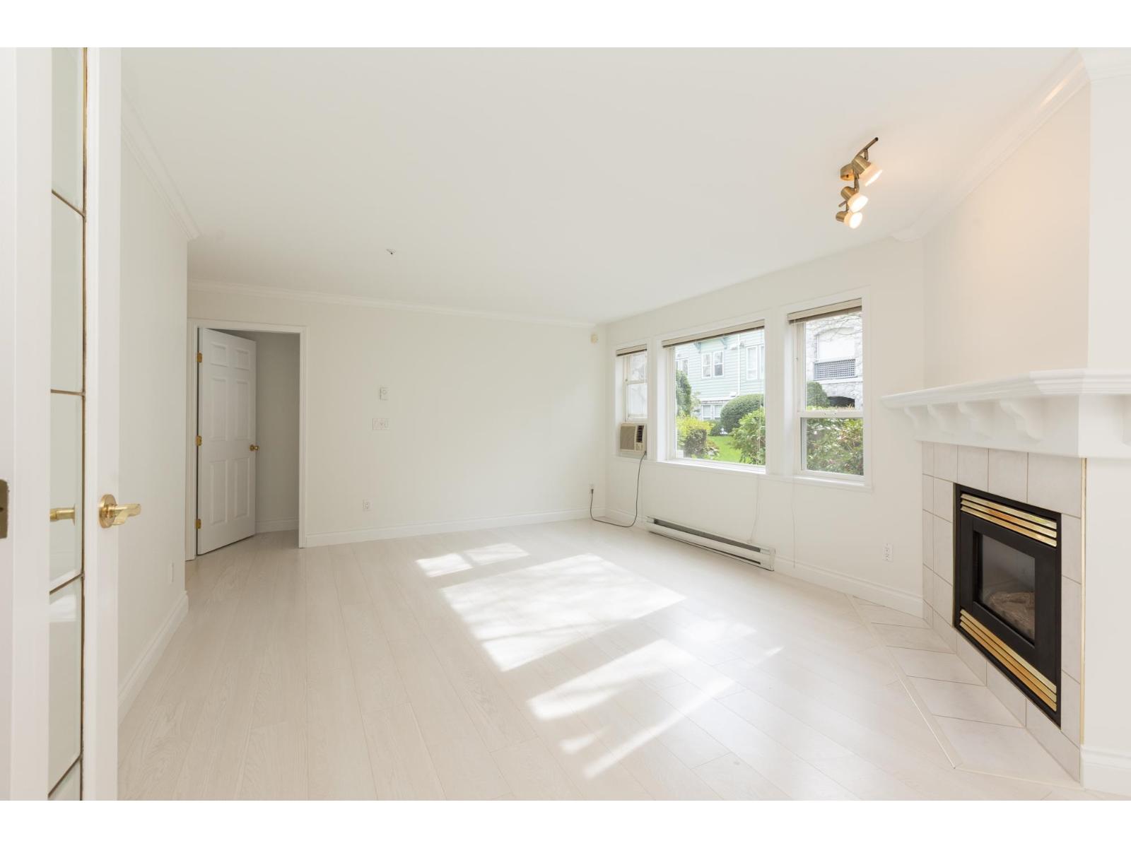 103 15558 16a Avenue, Surrey, British Columbia  V4A 1T3 - Photo 5 - R3098626