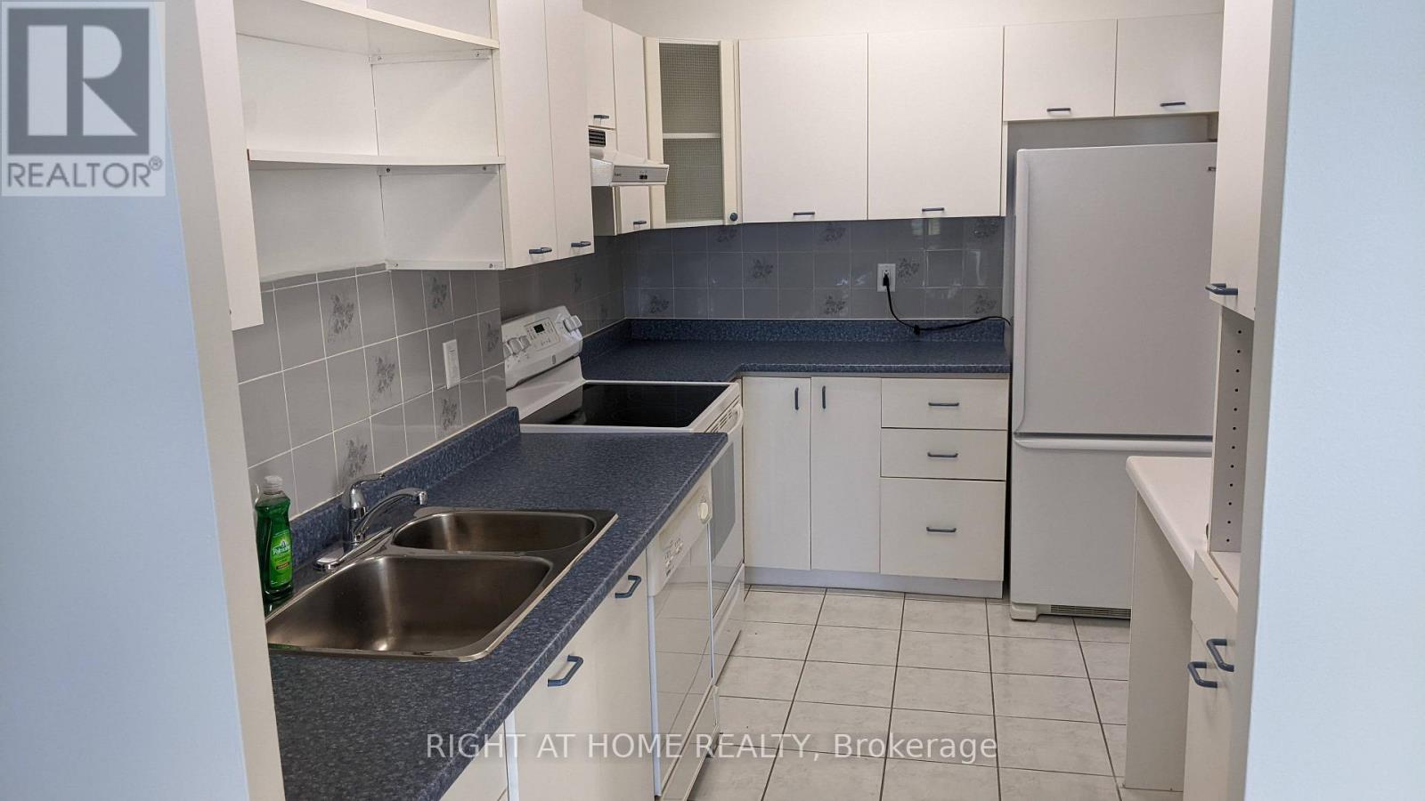 506 - 350 Seneca Hill Drive, Toronto (Don Valley Village), Ontario  M2J 4S7 - Photo 9 - C12871742