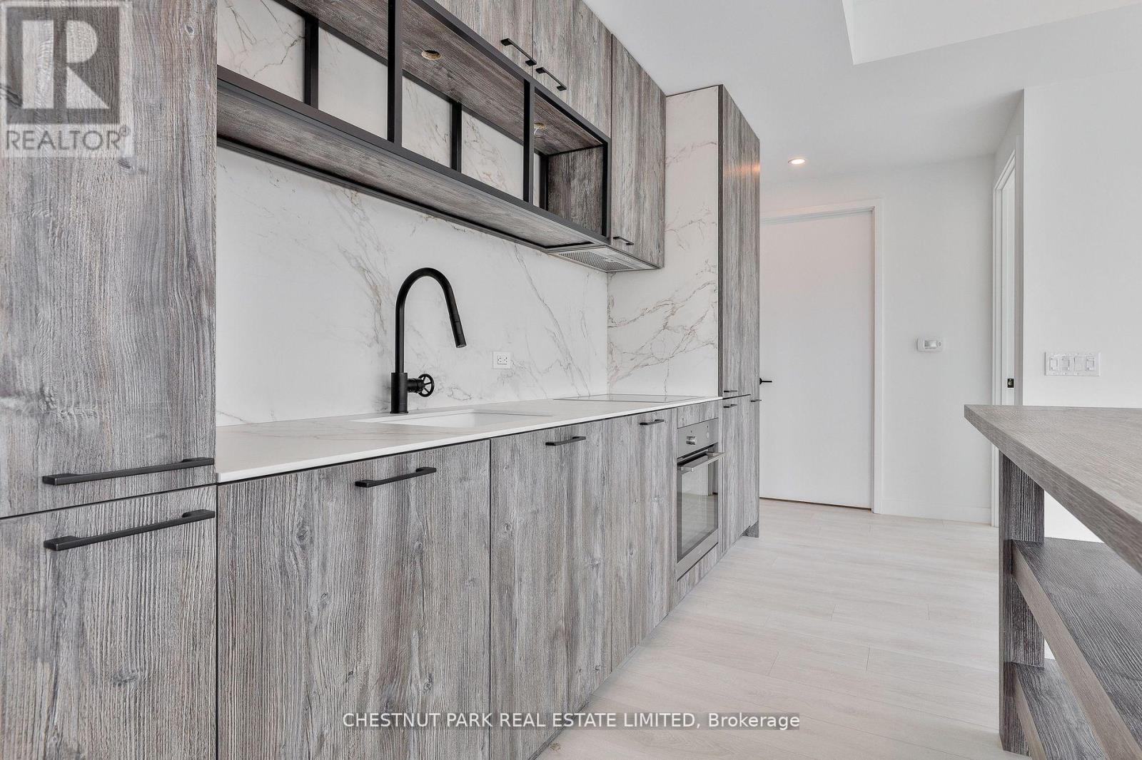 806 - 505 Richmond Street W, Toronto (Waterfront Communities), Ontario  M5V 1Y3 - Photo 7 - C12871850