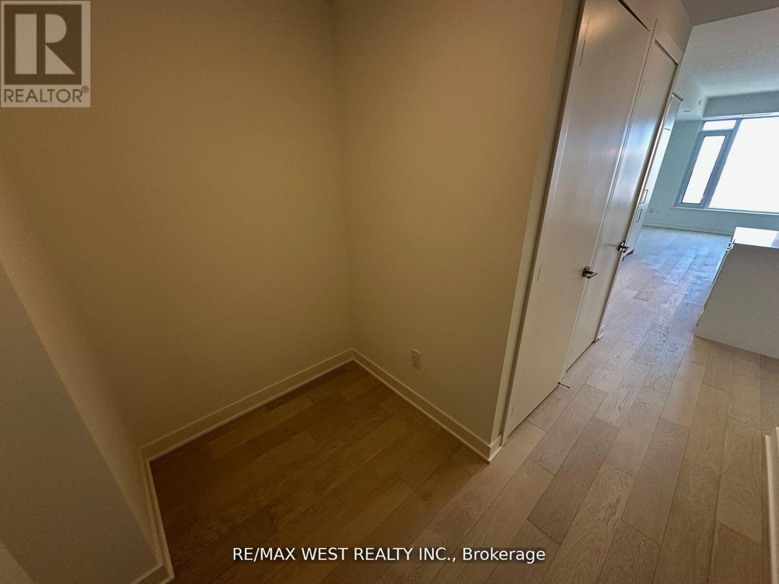 2604 - 11 Yorkville Avenue, Toronto (Annex), Ontario  M4W 0B7 - Photo 24 - C12871862