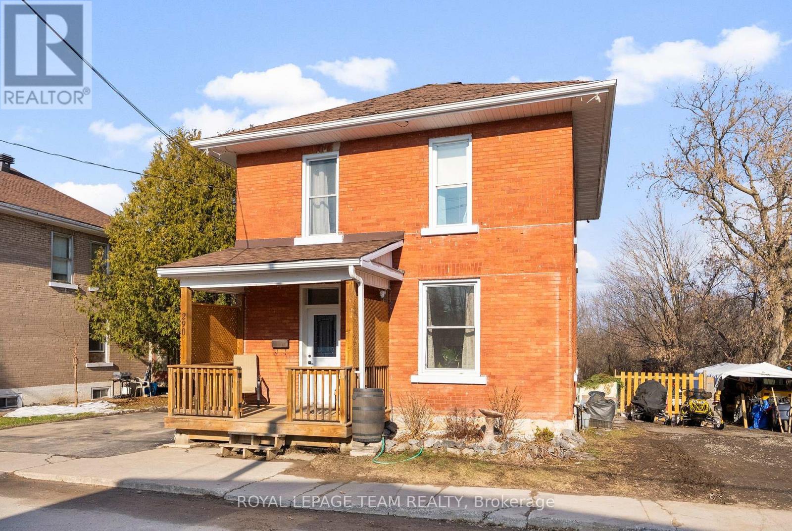 290 Thompson Avenue, Renfrew, Ontario  K7V 3B7 - Photo 2 - X12871762