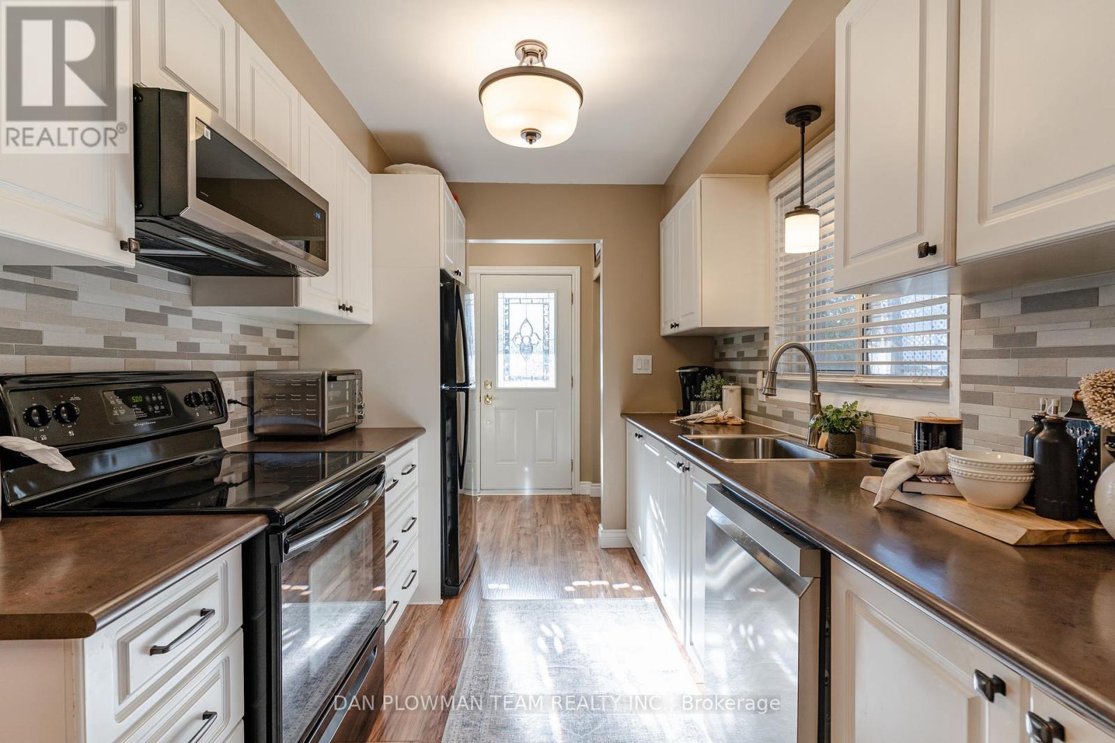 895 Exeter Street, Oshawa (Centennial), Ontario  L1G 6R9 - Photo 18 - E12871782