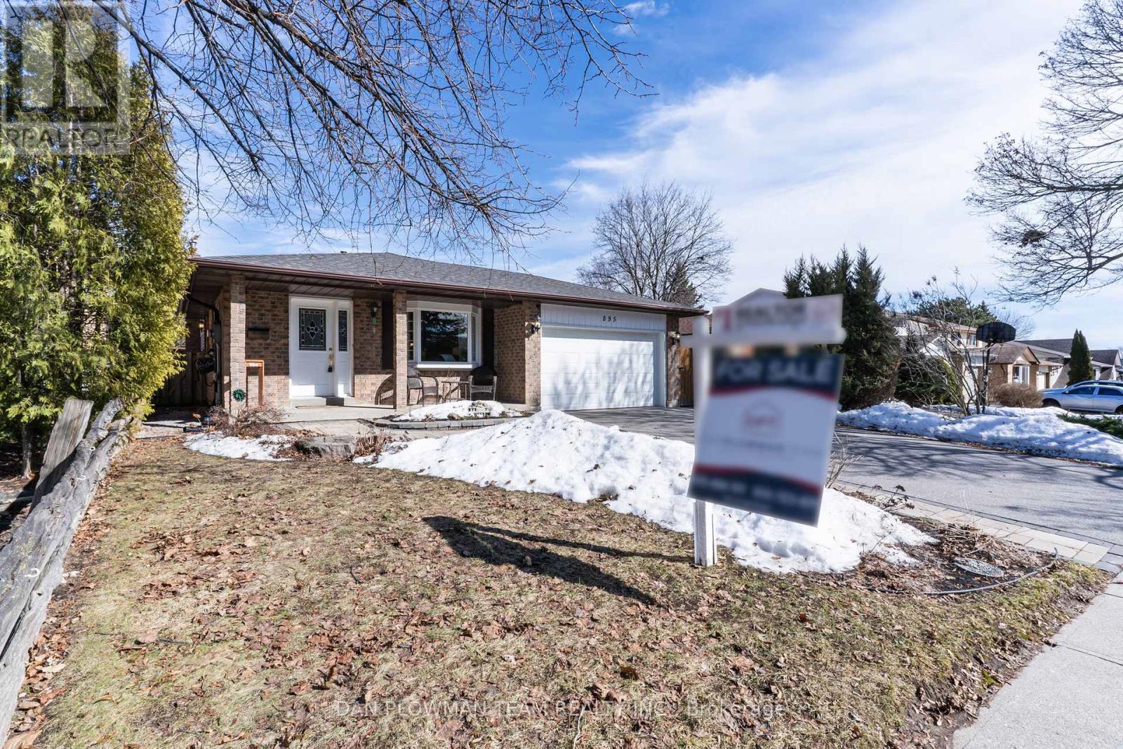 895 Exeter Street, Oshawa (Centennial), Ontario  L1G 6R9 - Photo 5 - E12871782