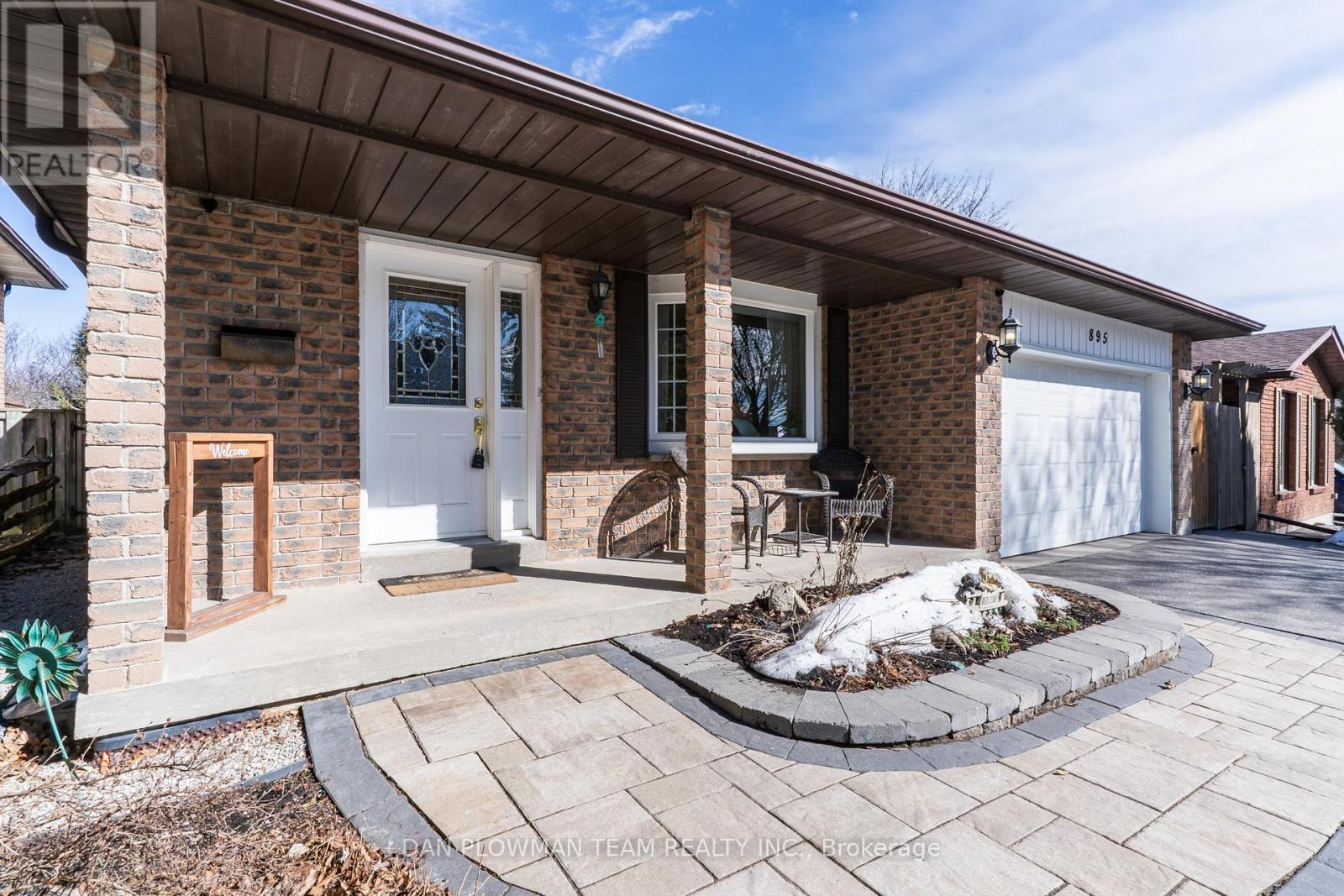 895 Exeter Street, Oshawa (Centennial), Ontario  L1G 6R9 - Photo 6 - E12871782