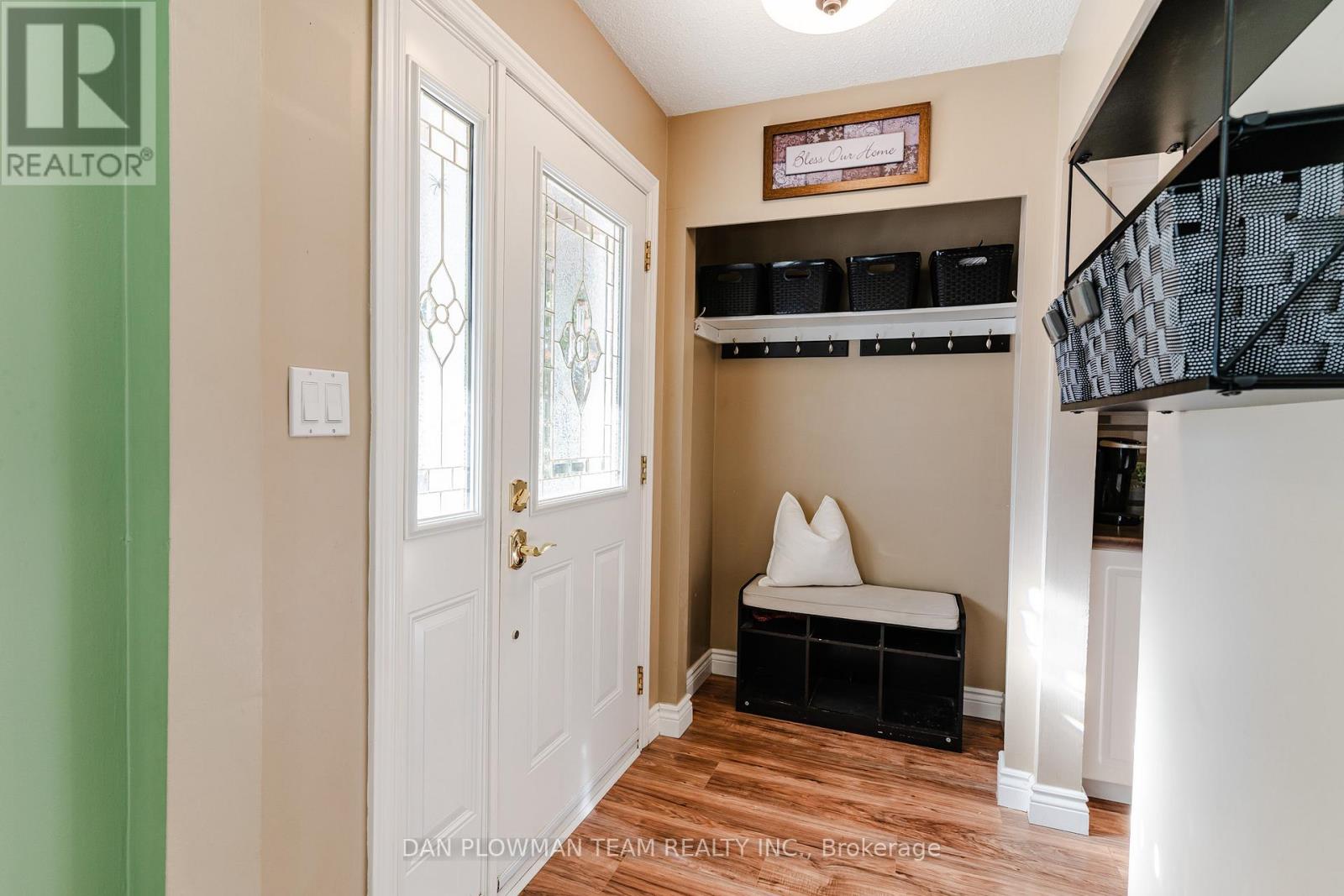 895 Exeter Street, Oshawa (Centennial), Ontario  L1G 6R9 - Photo 9 - E12871782