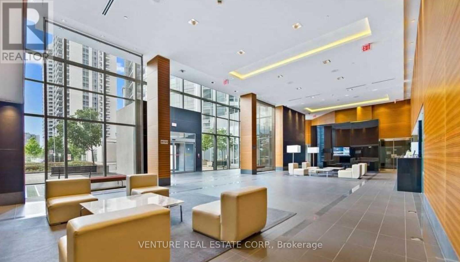 617 - 135 Village Green Square, Toronto, Ontario  M1S 0G4 - Photo 4 - E12871796