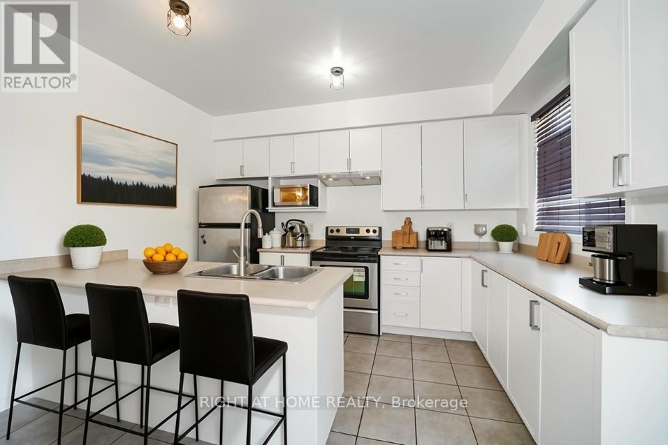 48 Curran Hall Crescent, Toronto, Ontario  M1G 0A2 - Photo 4 - E12871822