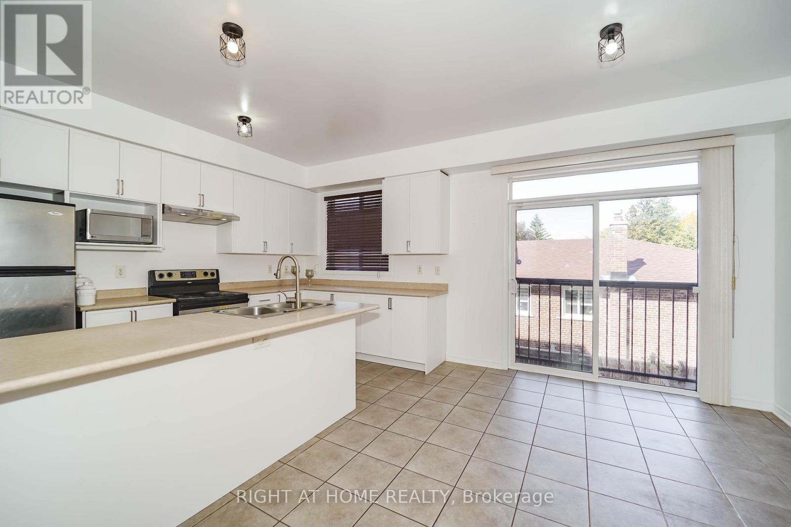 48 Curran Hall Crescent, Toronto, Ontario  M1G 0A2 - Photo 6 - E12871822