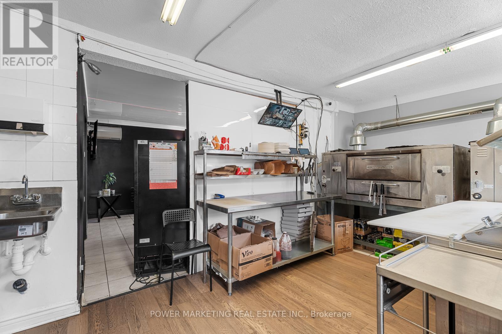 293 St Laurent Boulevard, Ottawa, Ontario  K1K 2Z3 - Photo 19 - X12871780