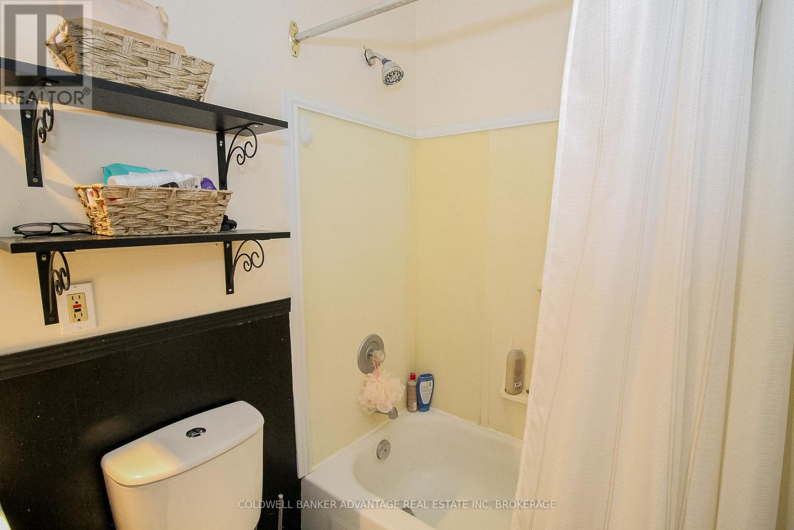 86 Adelaide Street, Port Colborne (Sugarloaf), Ontario  L3K 2W5 - Photo 46 - X12871792